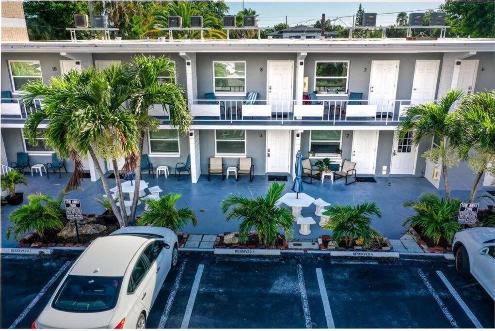 Sunset Beach Suites At Madeira Beach! Pet Friendly With Summer Breezes! - Suite 6 Сейнт Пийт Бийч Екстериор снимка